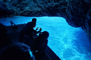 Kotor : visite de la grotte bleue, des tunnels sous-marins et de Notre-Dame-du-Rocher