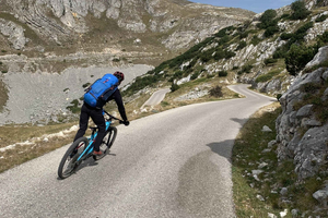 Sedlo-passet og Djævlesøen – tur på elcykel