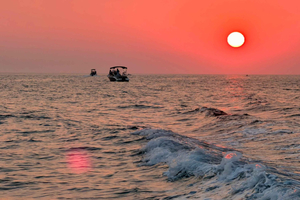 Città vecchia di Ulcinj: tour in barca al tramonto con degustazione di vini