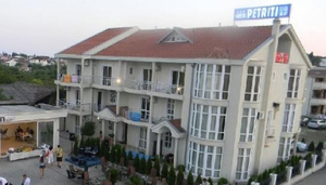 Hotel Petriti
