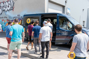 Montreal: Craft Beer Tour with Tastings and Snack