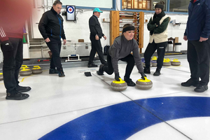 Montreal: Curling Experience with instructor and equipment