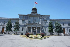 Montreal McGill University Private Guided Walking Tour