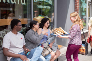 Montreal: Mile-End Foodie Walking Tour with 6 Tastings