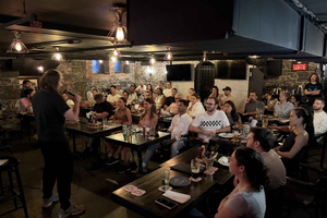 Standup-komedie med åpen mikrofon på Lord William Pub