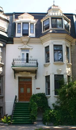 Gingerbread Manor Bed & Breakfast