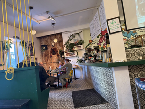 Le Café Big Trouble
