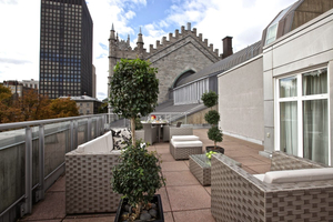 Le Saint-Sulpice Hotel Montreal