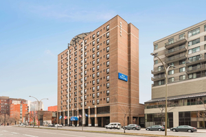 Travelodge Hotel by Wyndham Montreal Centre