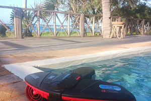 Barra Beach: Underwater Scooter Rental + Snorkelling Tour