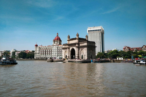 Rundvandring i Colaba – Gateway, katedral, marknad, café