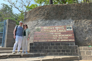 Guidet tur til Elephanta-øen og grotterne
