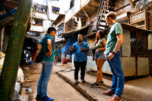 Mumbai:Dharavi Slum Tour & Optional Visit to Dhobi Ghat