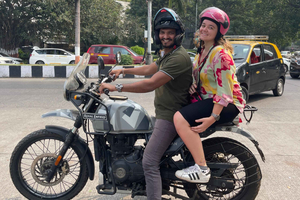 Mumbai Sightseeing By Motorbike
