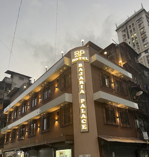 Hotel Bajaria Palace