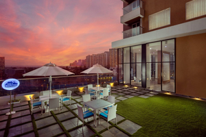 Royal Hometel Suites