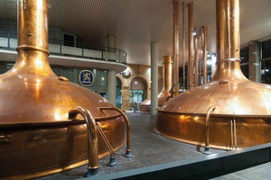 München: rondleiding door de brouwerij met bierproeverij en eten in de Löwenbräukeller