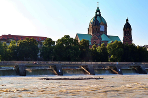Isar Moments em Munique: Anjo da Paz, Kabelsteg e Jardim de Rosas com o Peter
