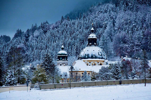 Munich by Tesla: Ettal, Linderhof & Bavarian Alps