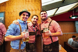 Oktoberfest Tour with Tent Reservation, Food & Beer