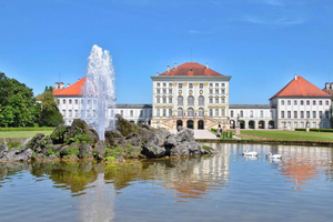 Escándalos, poder y mitología: el Storywalk de Peter por Nymphenburg