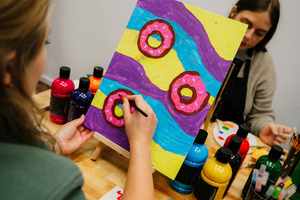 Munique: Oficina de Vinhos e Pintura com Tinta Acrílica