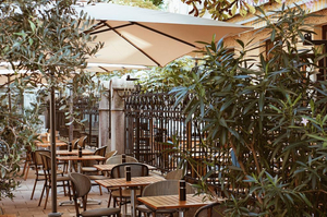 Das Neuhausen // Restaurant // Garten // Bar