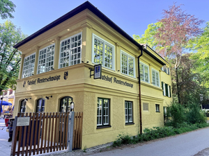 Gutshotel Menterschwaige – Heritage Boutique Hotel with Timeless Elegance