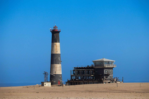 Walvis Bay: Pelican Point 4x4 Tour & local cuisine lunch