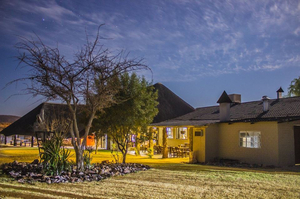 Etotongwe Lodge & Camping