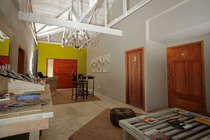 Guesthouse Organic Square