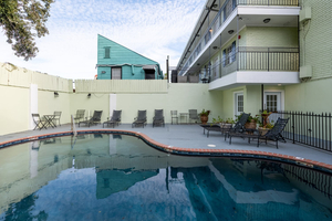 French Quarter Suites