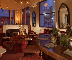 Loa Bar
