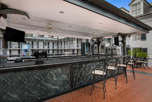 Oasis Pool Bar