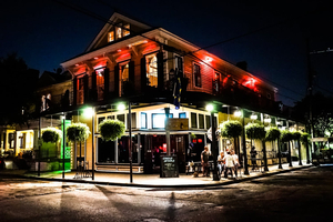 Royal Street Inn & R Bar
