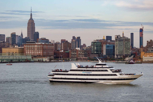 City Cruises NYC: Thanksgiving Buffet Havenrondvaart