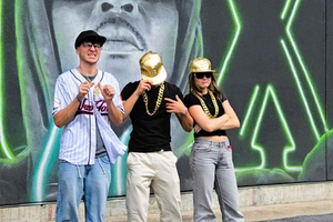 Contrasts: New York City Tour of Famous Neighborhoods in Small Groups