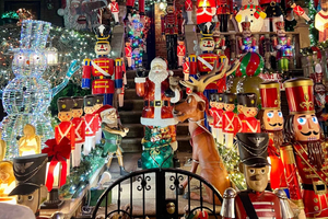New York: tour a piedi di Natale a Dyker Heights