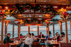Ciudad de Nueva York: Crucero en yate a motor Holiday Jazz Classic
