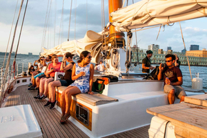 New York City: Vela al tramonto a bordo di una goletta