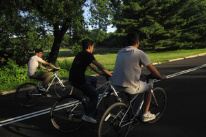 NYC: Central Park & Manhattan Guided Bike or E-Scooter Tour