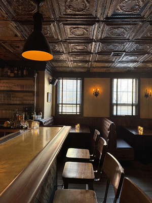 2nd Floor Bar & Essen