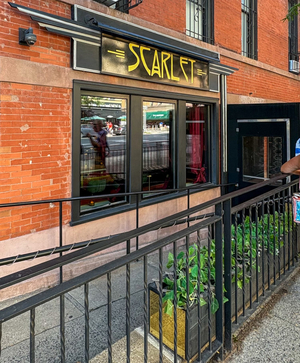 Scarlet Lounge