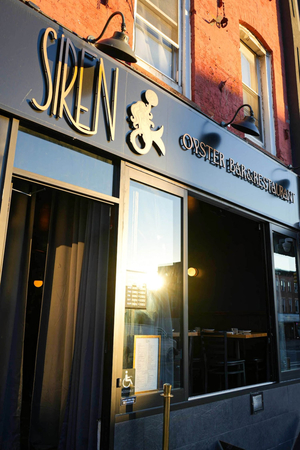 Siren Restaurant & Bar