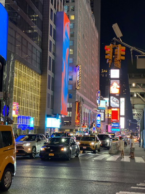 W 42nd St & 7th Ave