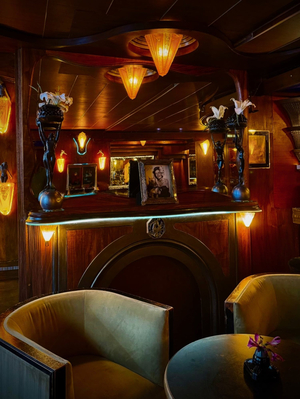 Zinc Bar