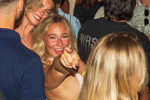 Nice: 4 barer, pubrunda + VIP-inträde till klubb och 5 gratis shots