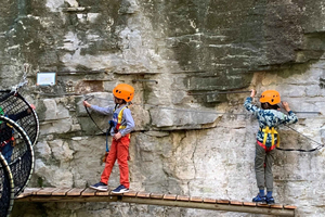 Nice: Tree climbing discovery for kids in a natural setting