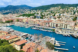 Nice: Walking Tour of Port Lympia & Antiques District