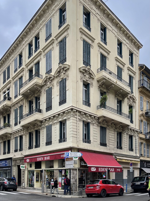 Eden Bar